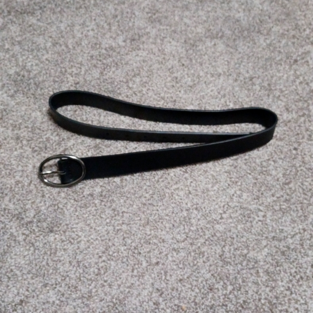 Le chateau belt Free With Purchase
